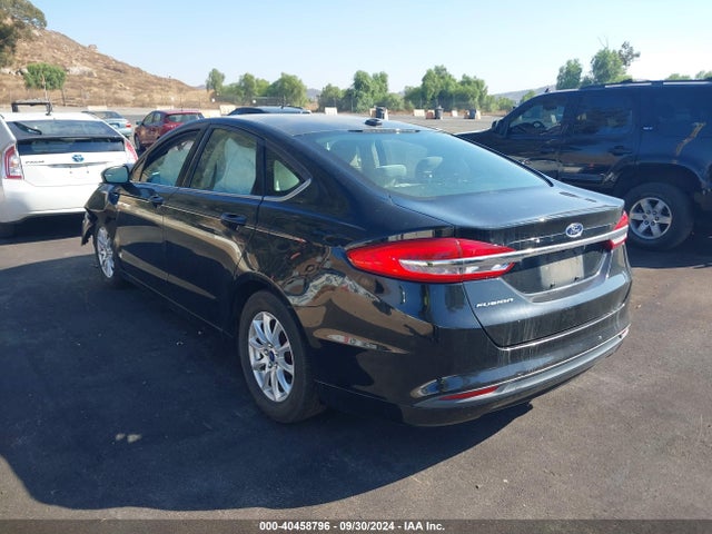 Ford FUSION S 2017 3FA6P0G79HR163675 Image 3