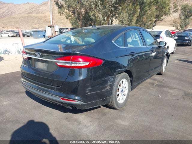 Ford FUSION S 2017 3FA6P0G79HR163675 Image 4