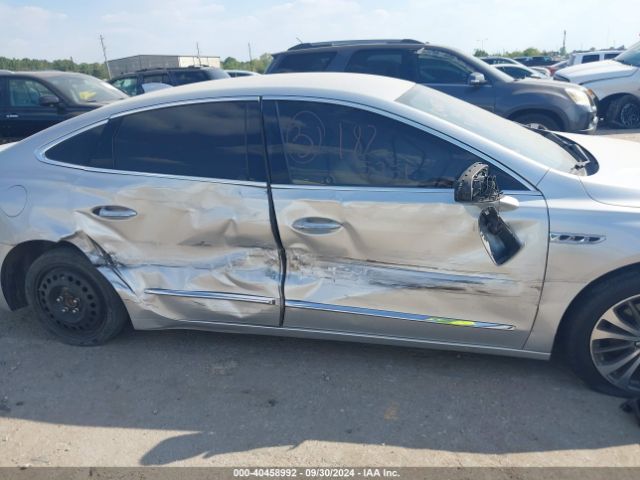 1G4ZP5SS1HU125751 Buick Lacrosse Essence