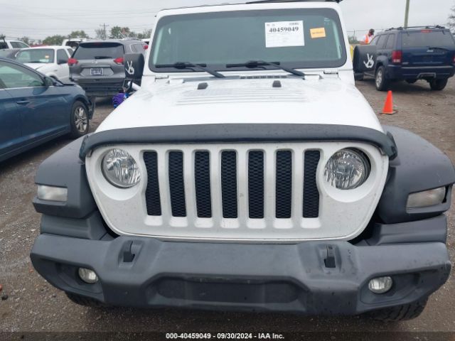 1C4HJXDG6JW179756 Jeep Wrangler Unlimited Sport S 4x4