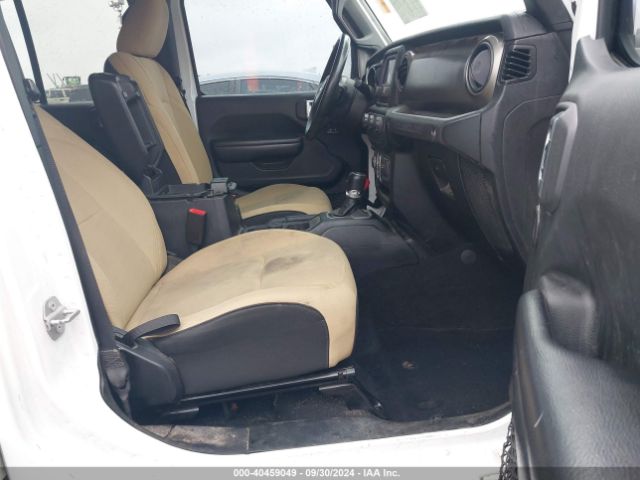 1C4HJXDG6JW179756 Jeep Wrangler Unlimited Sport S 4x4