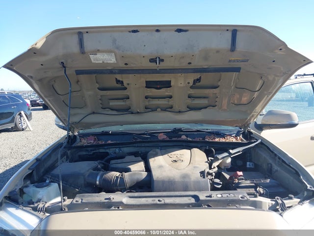 3TMCZ5AN7JM125425 Toyota Tacoma Trd Sport