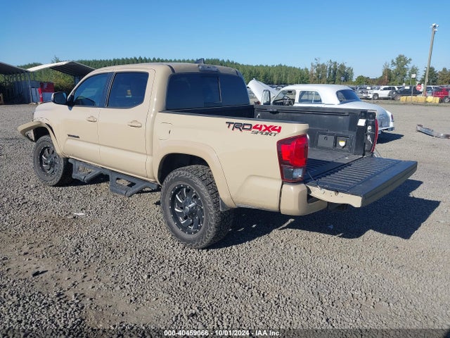 3TMCZ5AN7JM125425 Toyota Tacoma Trd Sport