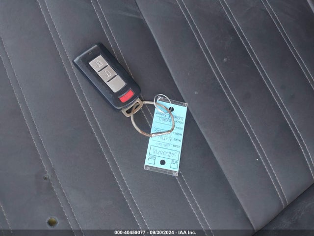 2020 MITSUBISHI OUTLANDER JA4AZ3A3XLZ006466 Photo 10