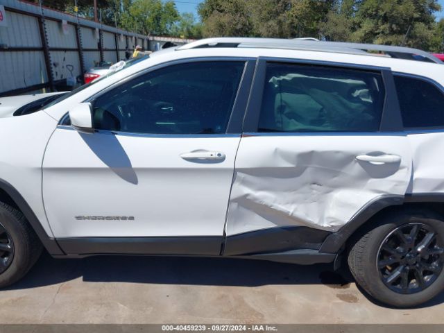 1C4PJLLB0JD553090 Jeep Cherokee Latitude Plus Fwd