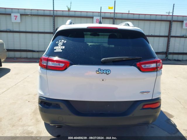 1C4PJLLB0JD553090 Jeep Cherokee Latitude Plus Fwd