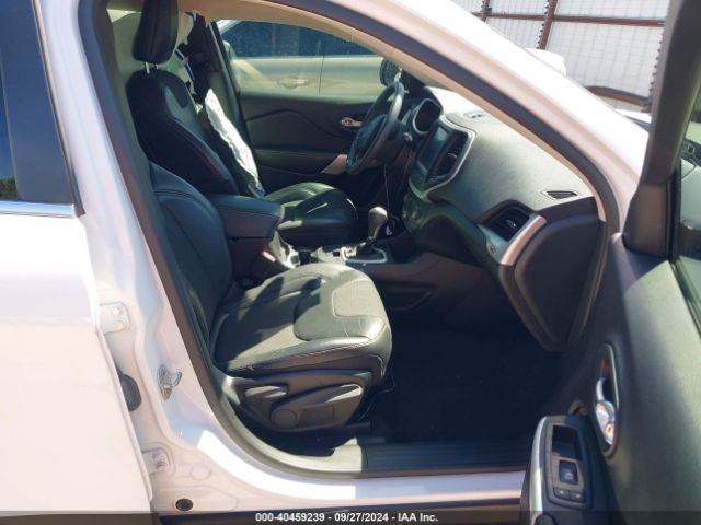 1C4PJLLB0JD553090 Jeep Cherokee Latitude Plus Fwd