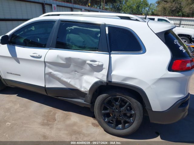 1C4PJLLB0JD553090 Jeep Cherokee Latitude Plus Fwd
