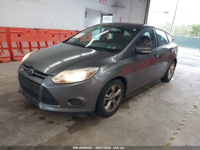 Ford FOCUS SE 2014 1FADP3K27EL309828 Image 2