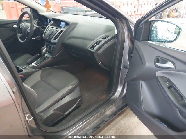 Ford FOCUS SE 2014 1FADP3K27EL309828 Image 5