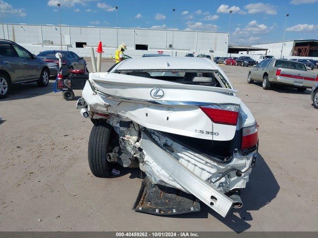 Lexus ES 350 2015 JTHBK1GG3F2159456 Image 16