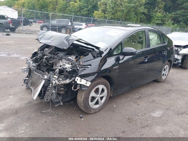 Toyota Prius Two 2015 JTDKN3DU2F0410039 Image 2