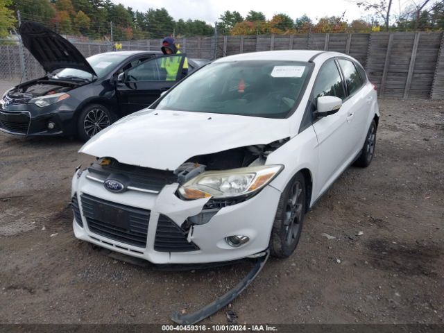 1FADP3K24EL121090 Ford FOCUS SE