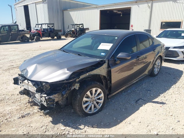 Toyota CAMRY LE 2020 4T1C11AK8LU398311 Image 2
