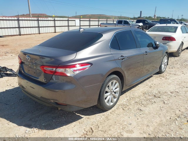 Toyota CAMRY LE 2020 4T1C11AK8LU398311 Image 4