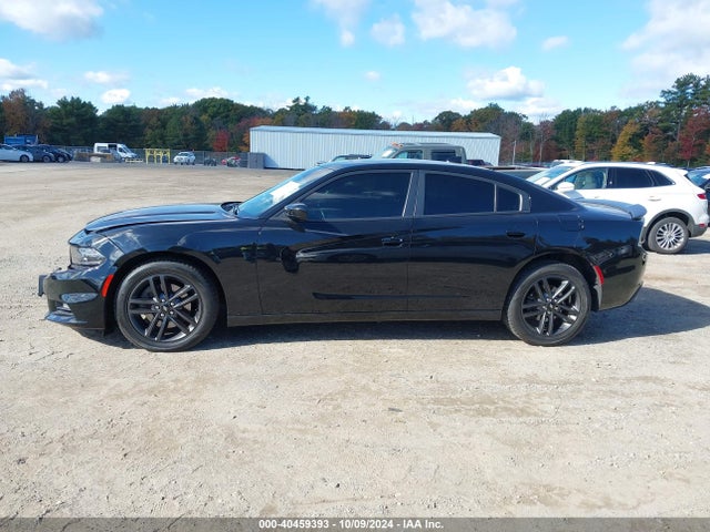 2C3CDXJG0KH547052 Dodge Charger Sxt Awd