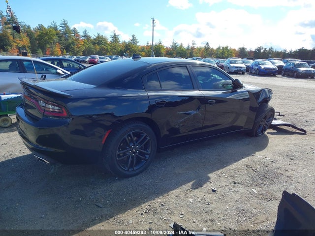 2C3CDXJG0KH547052 Dodge Charger Sxt Awd