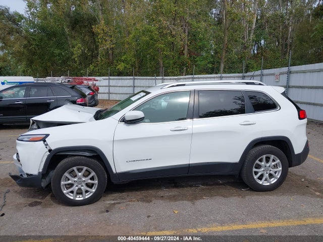1C4PJMCBXJD589567 Jeep Cherokee Latitude 4x4