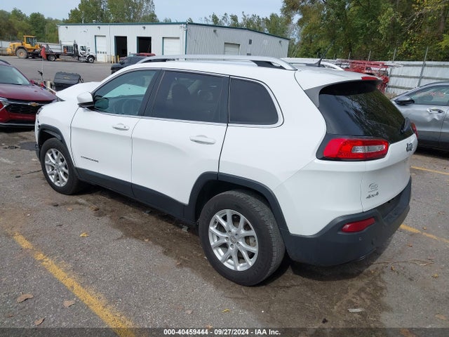 1C4PJMCBXJD589567 Jeep Cherokee Latitude 4x4