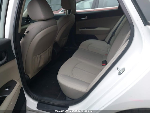 KIA Optima Lx 2016 5XXGT4L33GG058163 Image 8