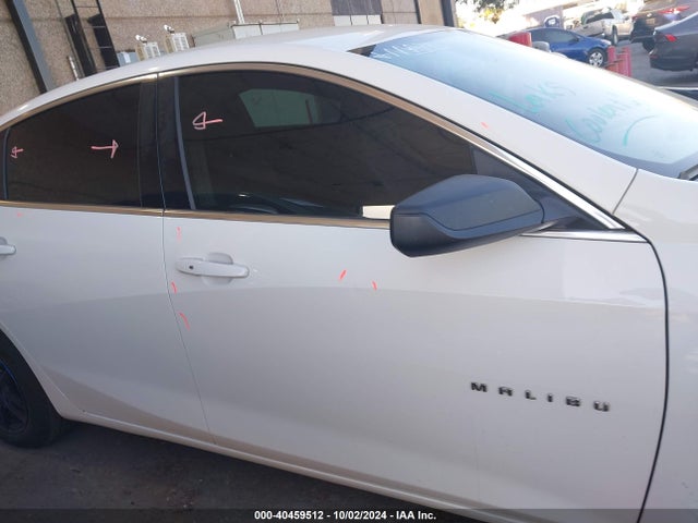 Chevrolet Malibu 1ls 2018 1G1ZB5ST9JF222615 Image 13