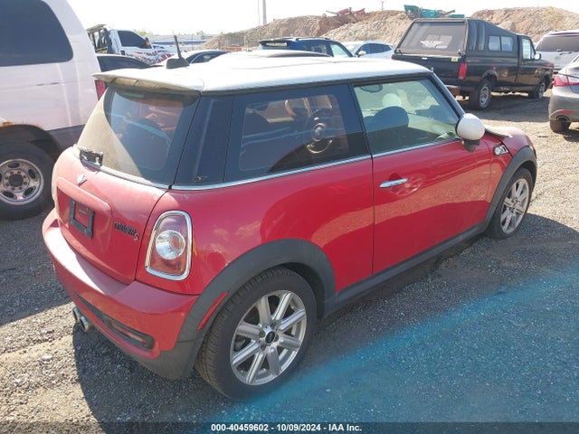 2011 MINI COOPER S WMWSV3C55BTY14405 Photo 3