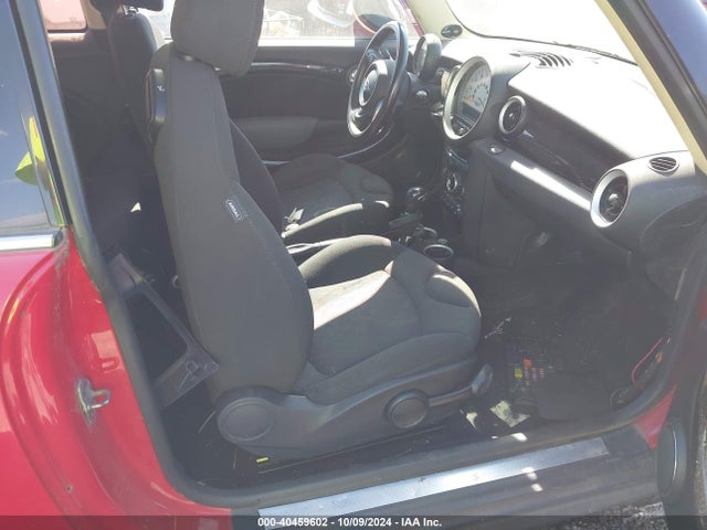 2011 MINI COOPER S WMWSV3C55BTY14405 Photo 4