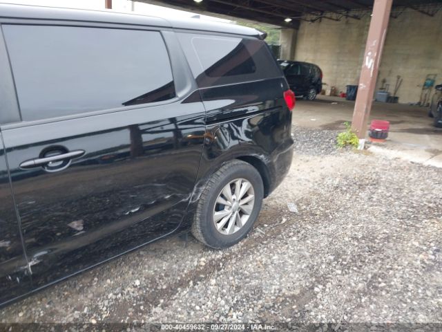 KNDMA5C12J6389898 KIA Sedona L