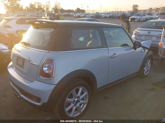 2013 MINI HARDTOP WMWSV3C52DT392063 Photo 3