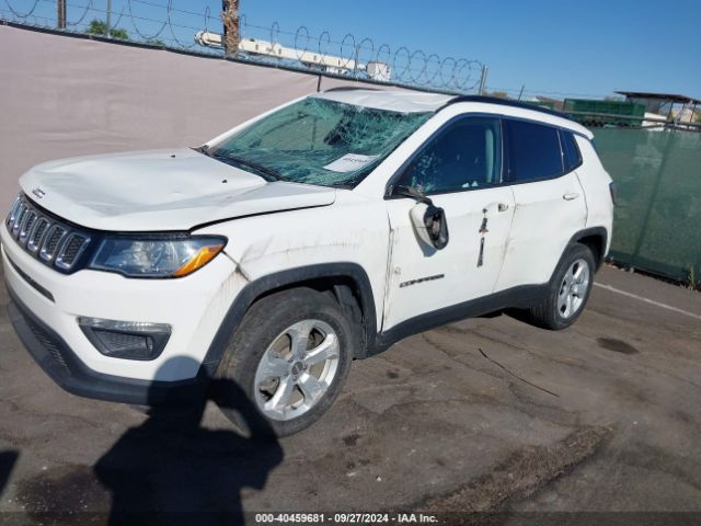 3C4NJCBB3MT509527 Jeep Compass Latitude Fwd