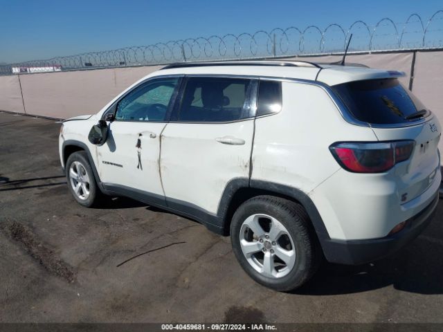 3C4NJCBB3MT509527 Jeep Compass Latitude Fwd