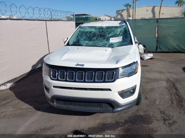 3C4NJCBB3MT509527 Jeep Compass Latitude Fwd