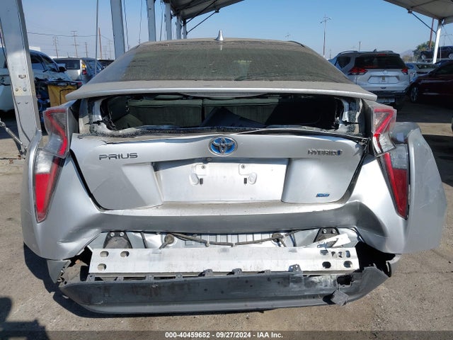 Toyota Prius Two Eco 2016 JTDKARFU4G3025013 Image 16
