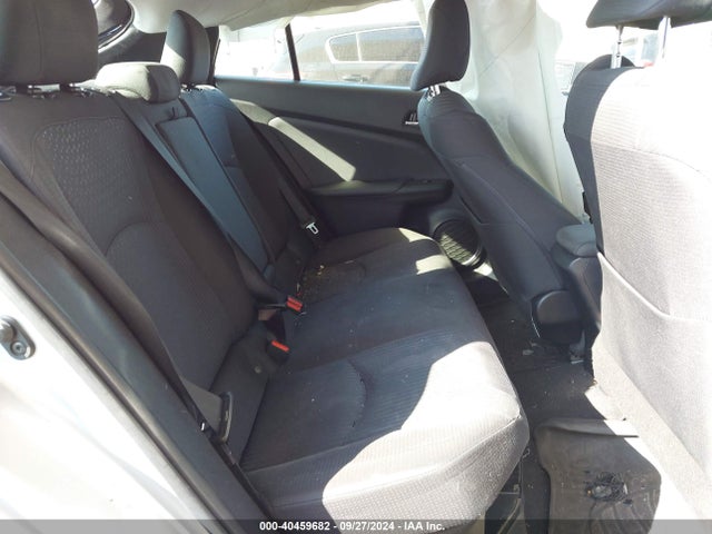 Toyota Prius Two Eco 2016 JTDKARFU4G3025013 Image 8