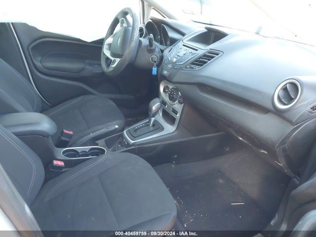 Ford FIESTA SE 2018 3FADP4BJ0JM106298 Image 5