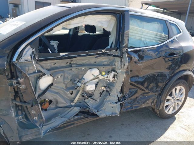 JN1BJ1AV0MW560385 Nissan Rogue Sport S Fwd Xtronic Cvt