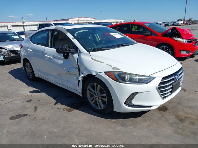 2017 5NPD84LF5HH209640 main image