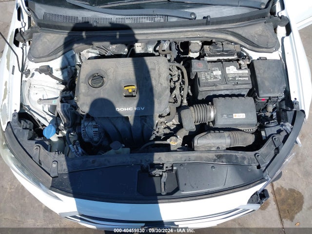 Hyundai Elantra Value Edition 2017 5NPD84LF5HH209640 Image 10