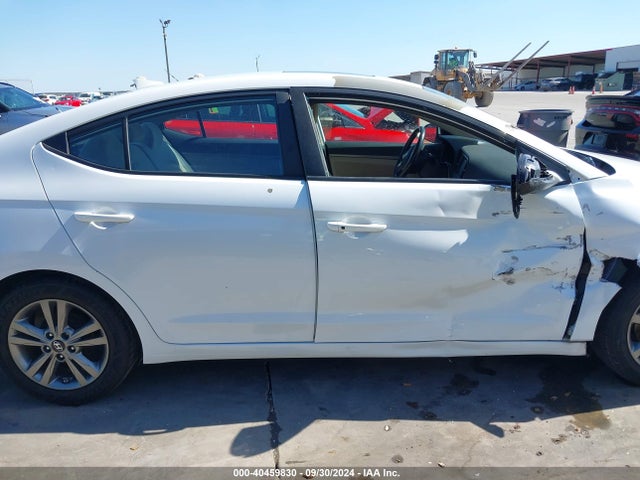Hyundai Elantra Value Edition 2017 5NPD84LF5HH209640 Image 14