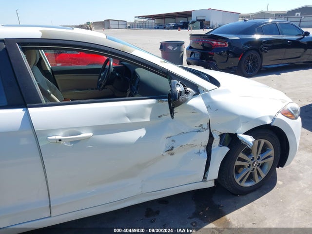 Hyundai Elantra Value Edition 2017 5NPD84LF5HH209640 Image 21