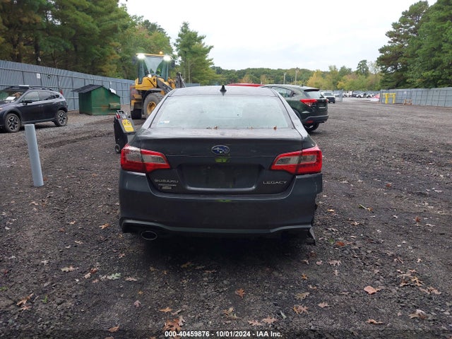Subaru Legacy Premium 2018 4S3BNAF64J3002586 Image 16