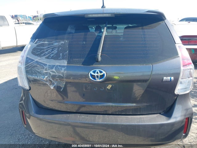 Toyota Prius V Two 2015 JTDZN3EU4FJ035164 Image 15