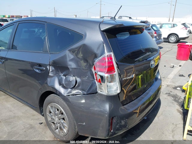 Toyota Prius V Two 2015 JTDZN3EU4FJ035164 Image 16