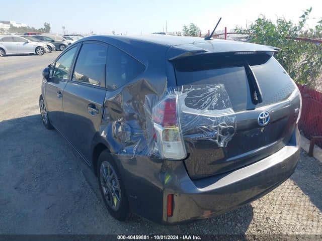 Toyota Prius V Two 2015 JTDZN3EU4FJ035164 Image 3