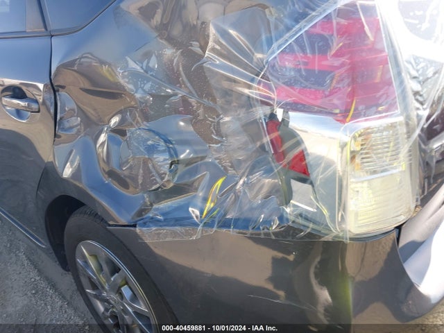 Toyota Prius V Two 2015 JTDZN3EU4FJ035164 Image 6