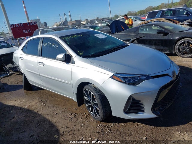 Toyota COROLLA SE 2017 5YFBURHE0HP606904 Image 1