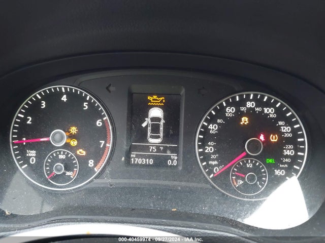 1VWBT7A36FC009419 Volkswagen Passat 1.8t Se