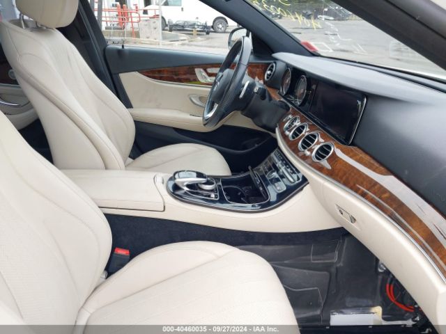 WDDZF4KB1HA059095 Mercedes-Benz E 300 4matic
