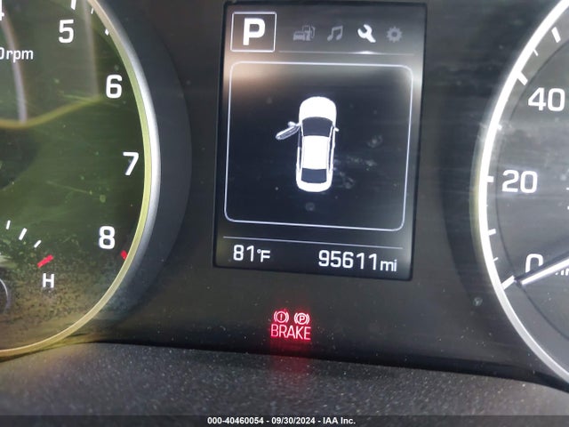 Hyundai ELANTRA SEL 2018 5NPD84LF5JH305550 Image 15
