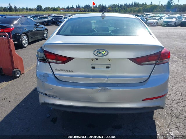 Hyundai ELANTRA SEL 2018 5NPD84LF5JH305550 Image 16